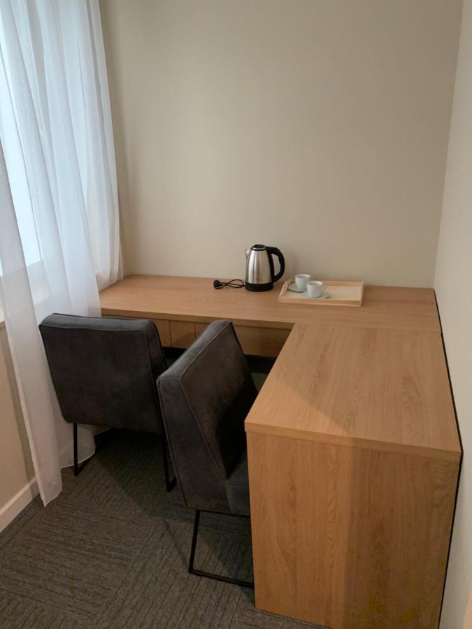 Vesna Rooms Mtp Poznań Esterno foto