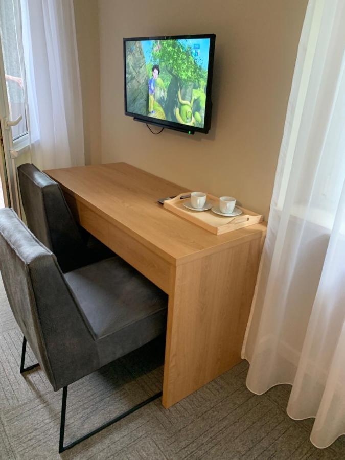 Vesna Rooms Mtp Poznań Esterno foto